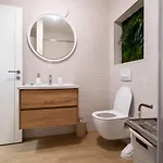 Daire Mistral Retreat