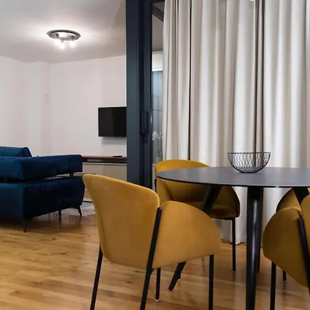 Апартаменты Mistral Retreat *
