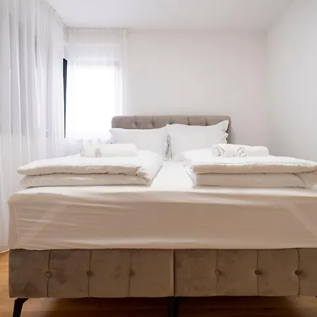 Mistral Retreat Апартаменты