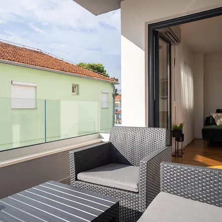 Mistral Retreat Апартаменты