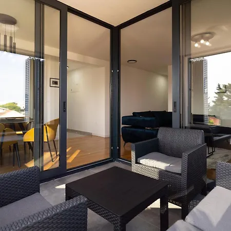 Mistral Retreat Апартаменты *