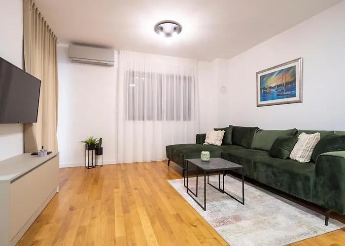 Mistral Retreat Апартаменты