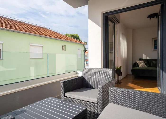 Mistral Retreat Апартаменты